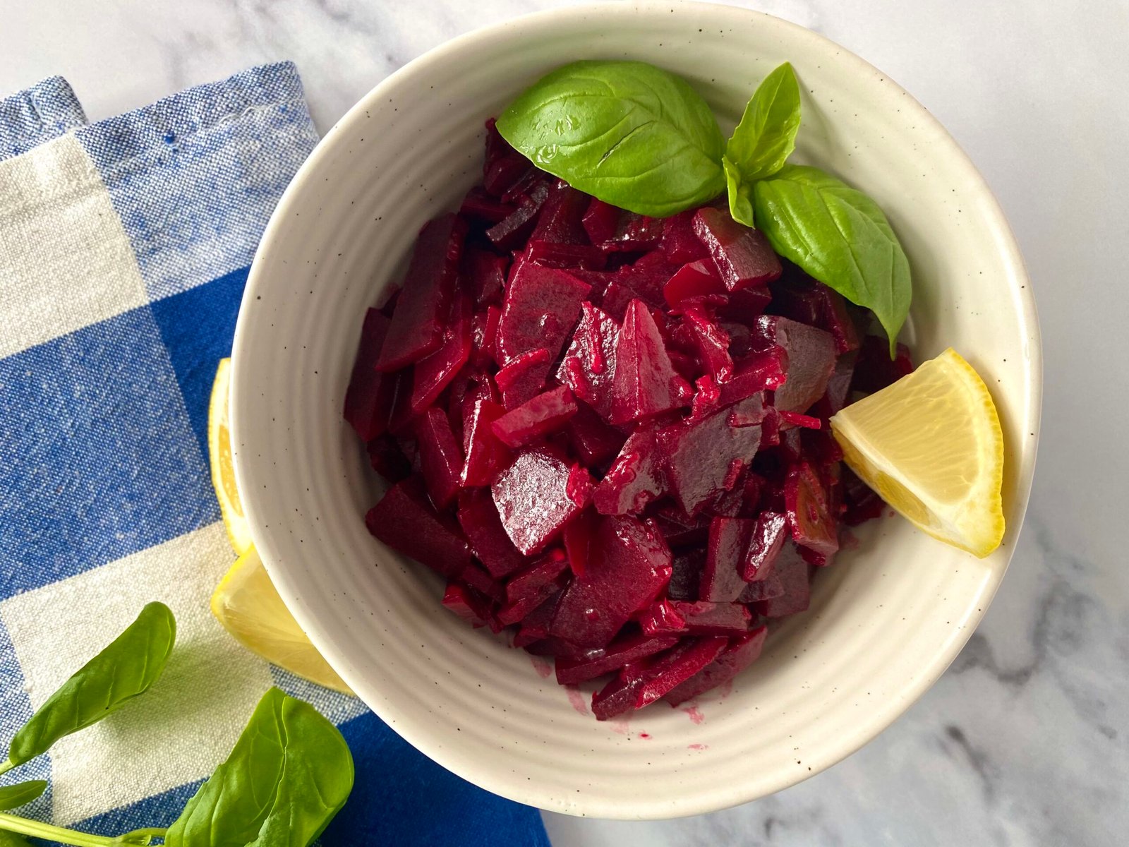 Delicious Beetroot and Garlic Salad